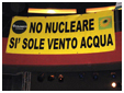 striscione contro il nucleare